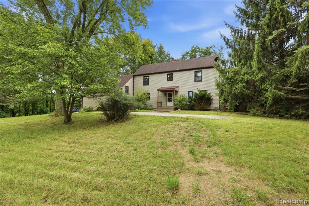 main property photo 45