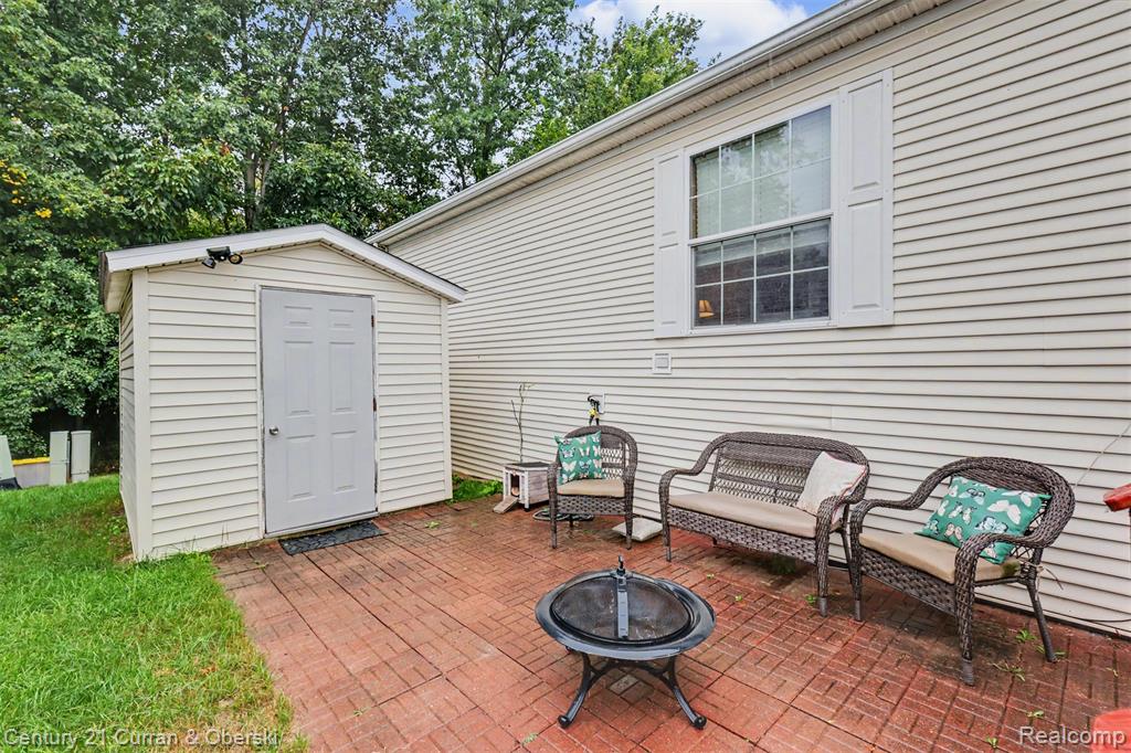 main property photo 36
