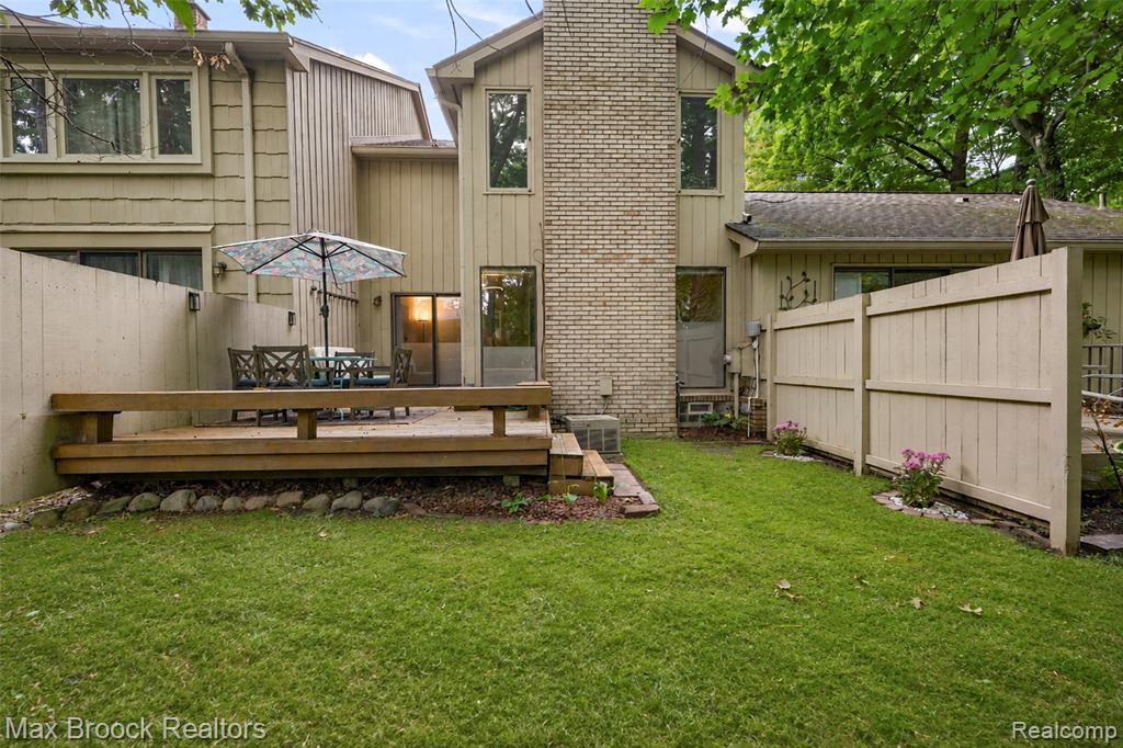 main property photo 44