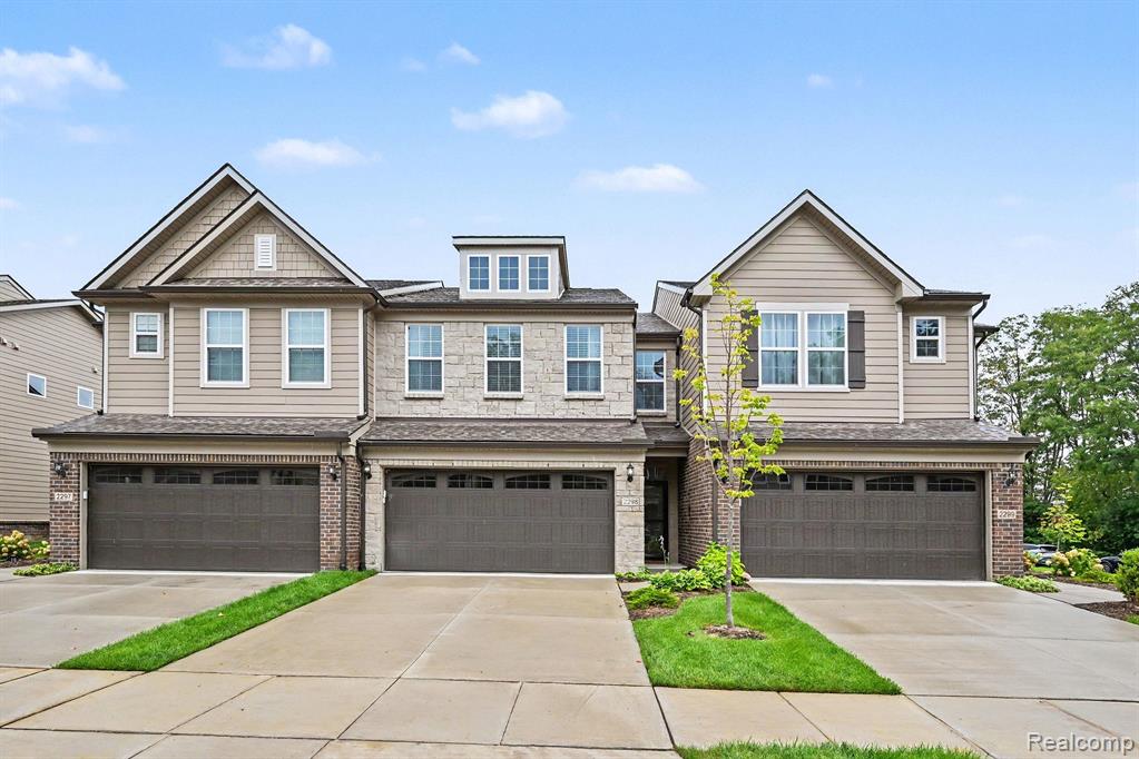 main property photo 0