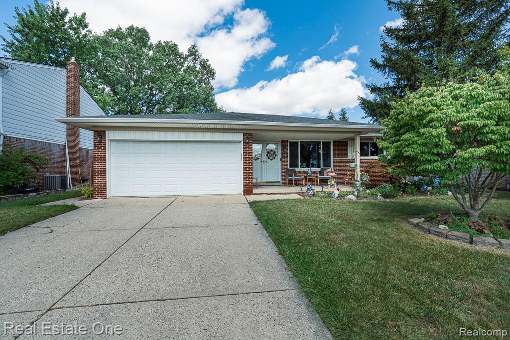 main property photo 0