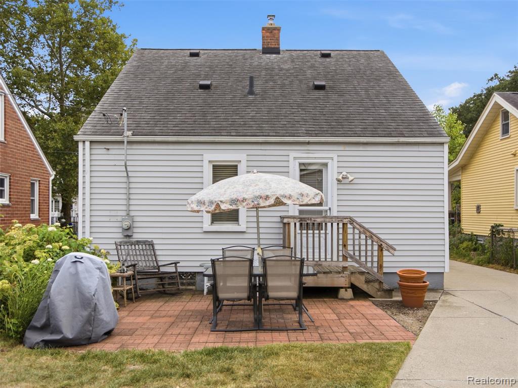main property photo 27
