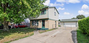 image of property with 3 Bed | 2 Bath | 1,300 Sqft