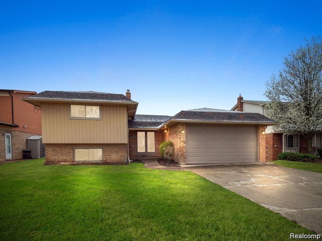 main property photo 0