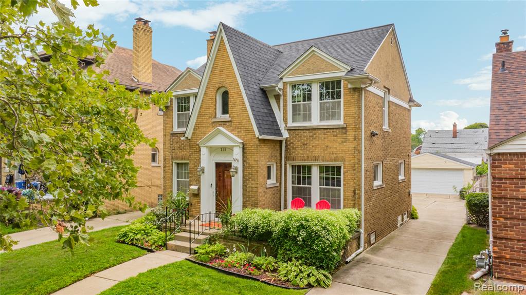 main property photo 0