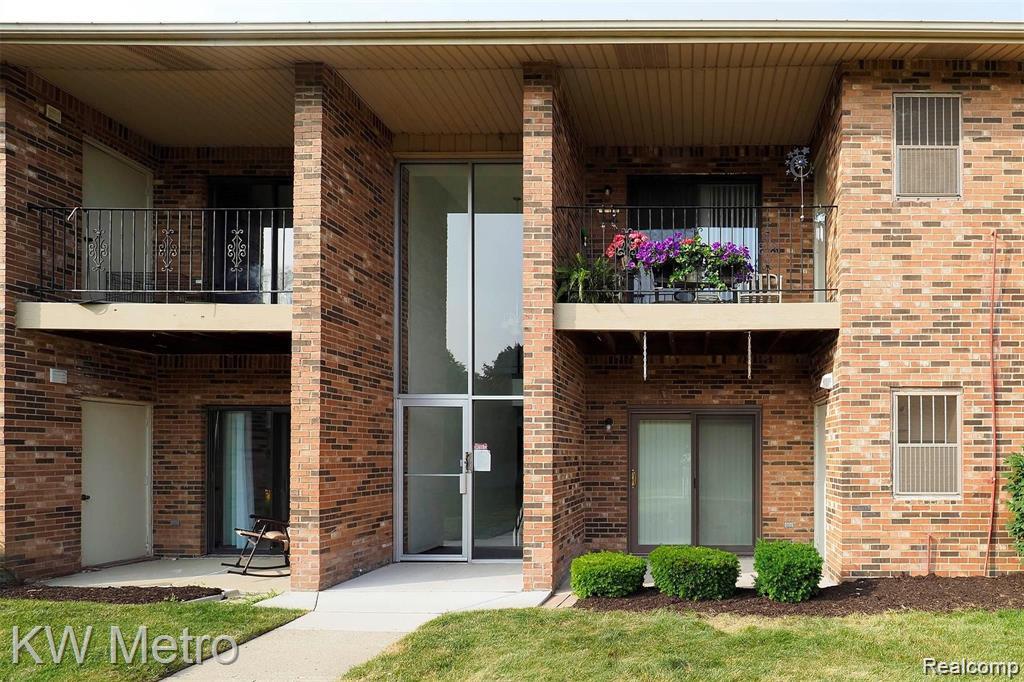 main property photo 0