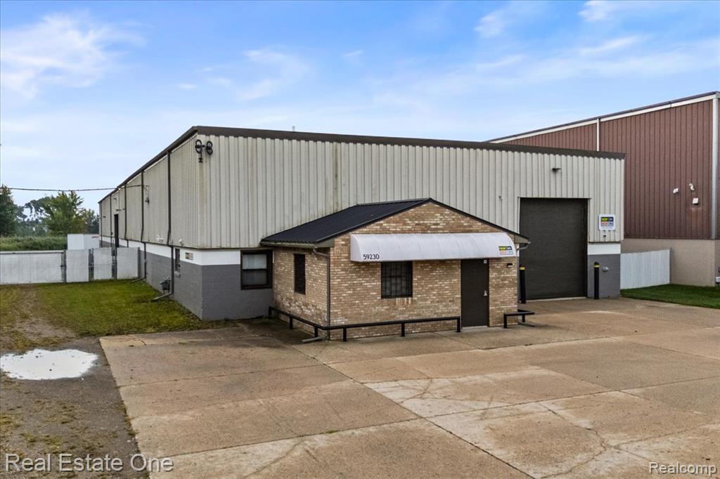 main property photo 0