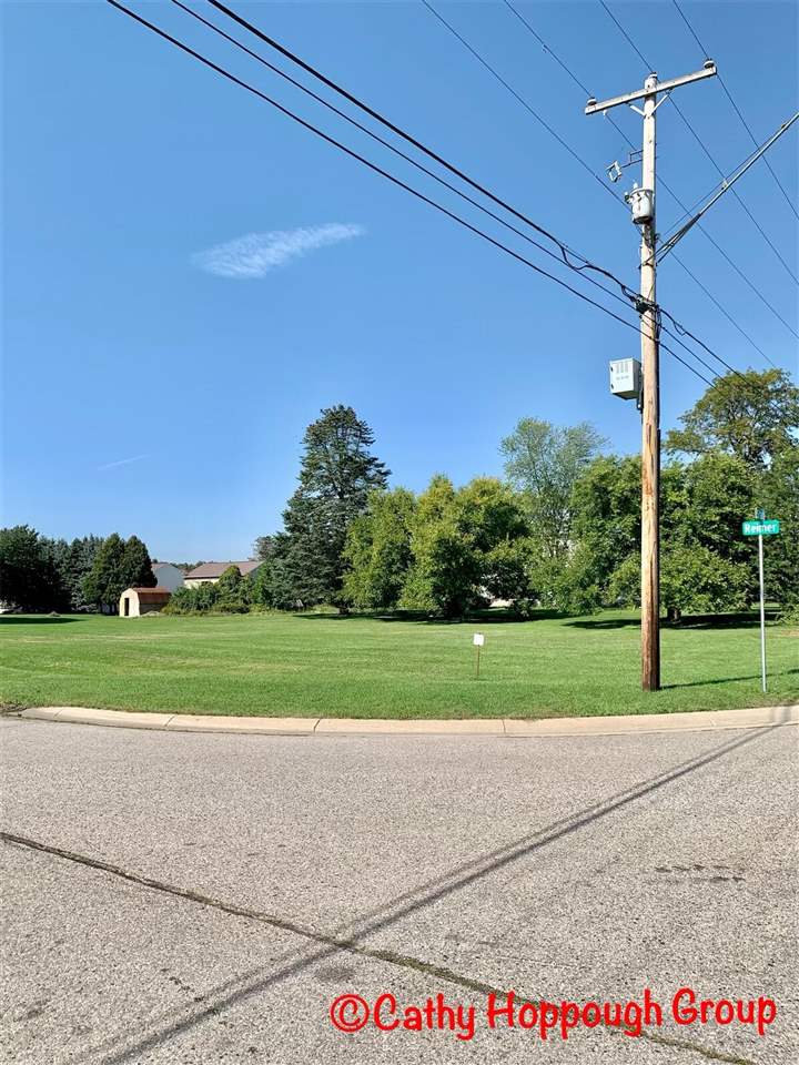 main property photo 16