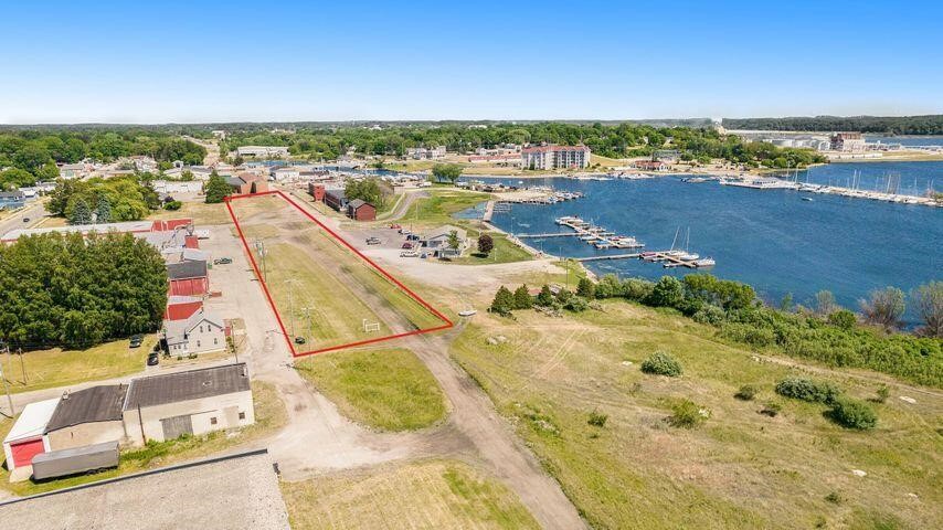 main property photo 4
