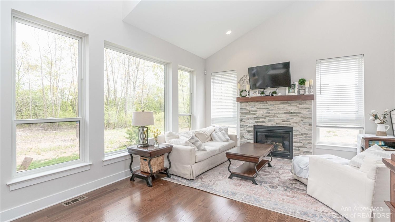 main property photo 68