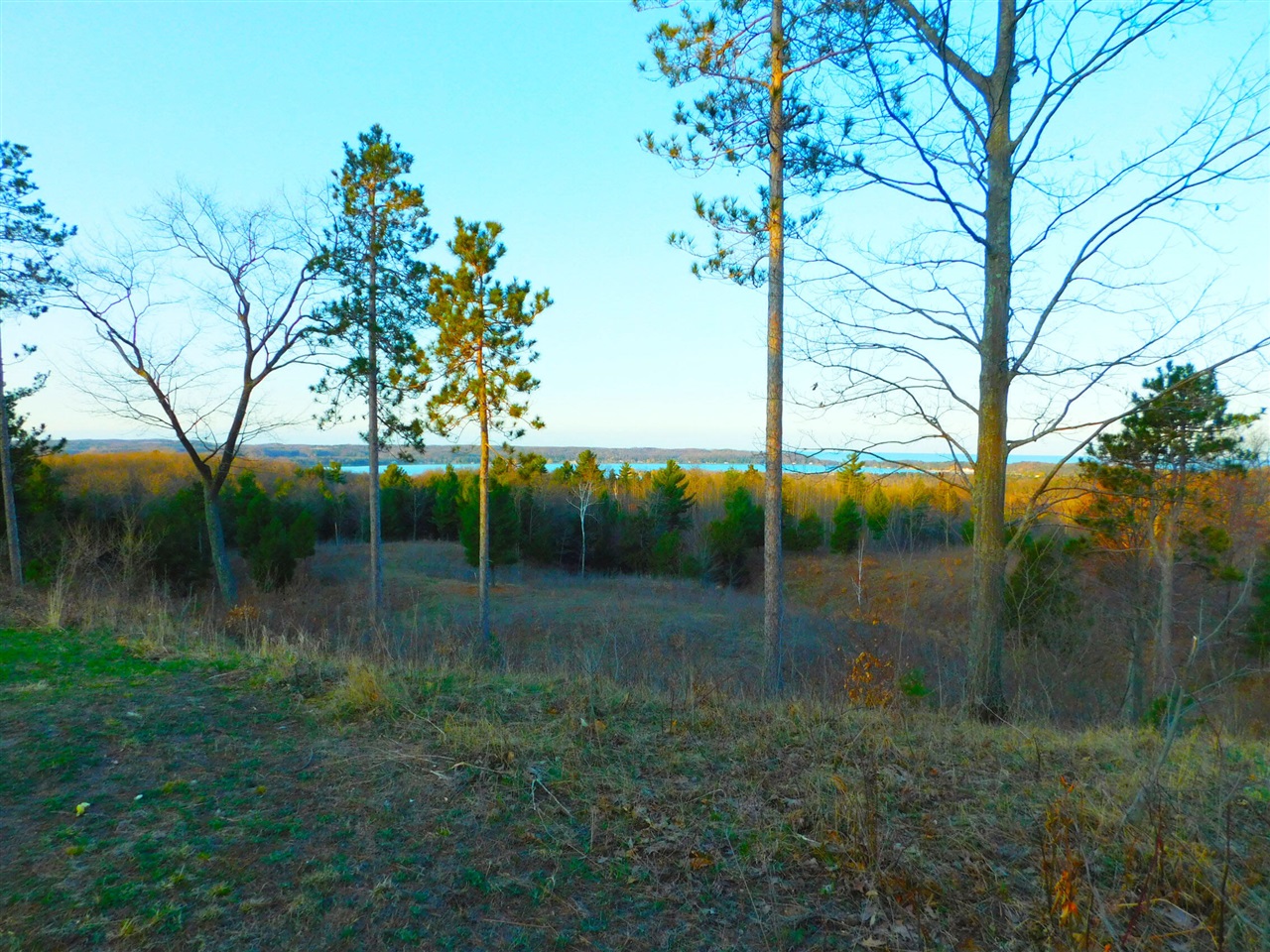 main property photo 6