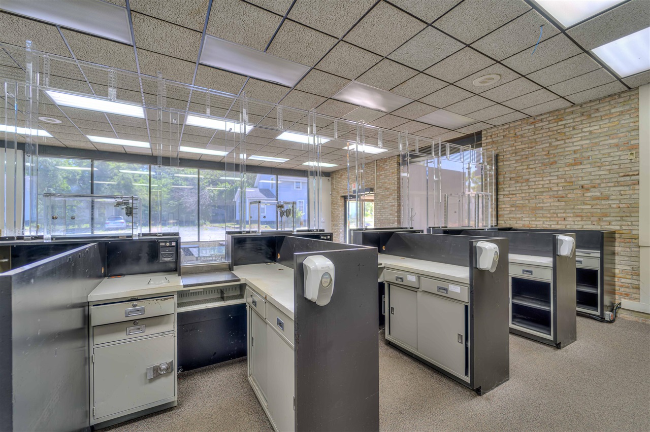 main property photo 15