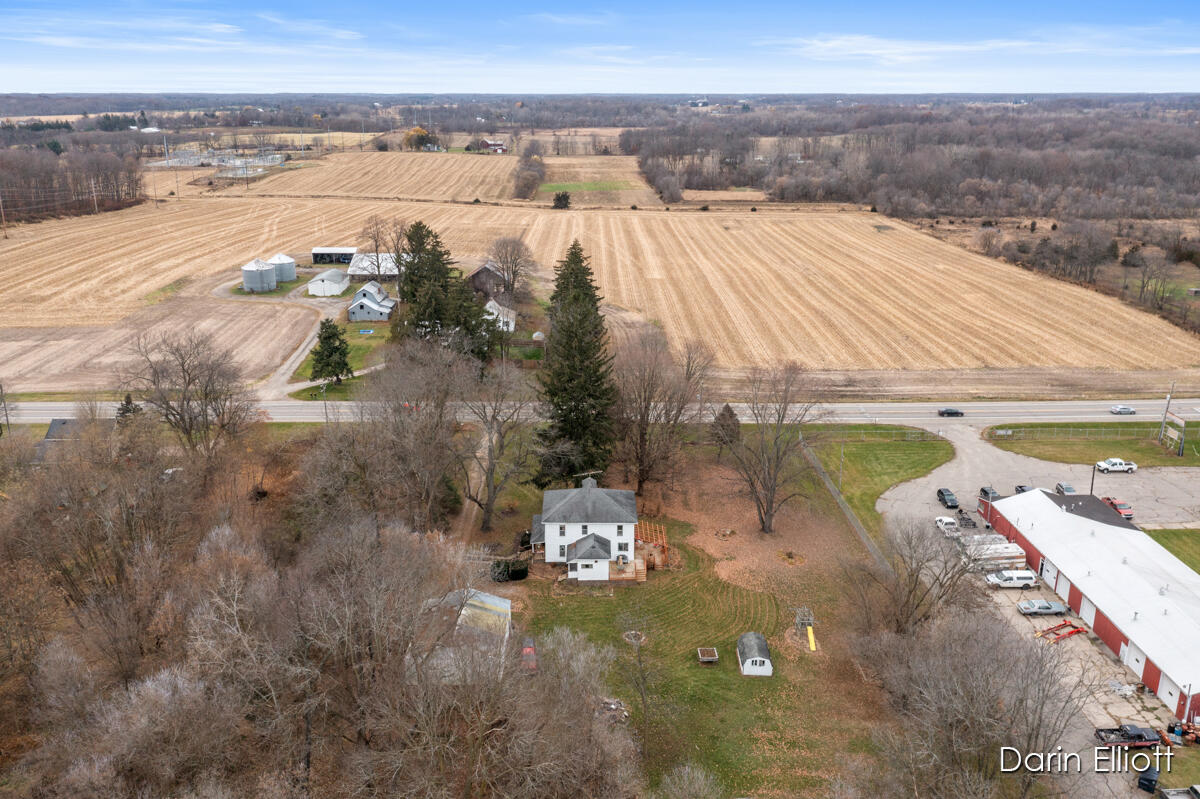 main property photo 41