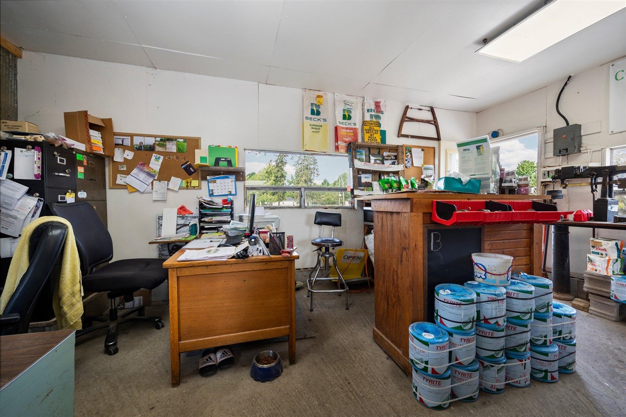 main property photo 10