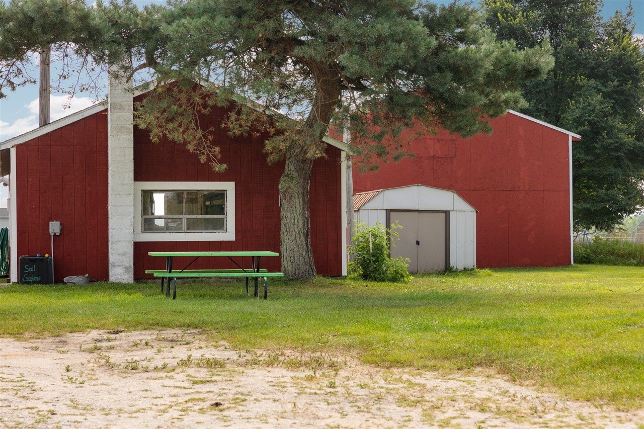 main property photo 19