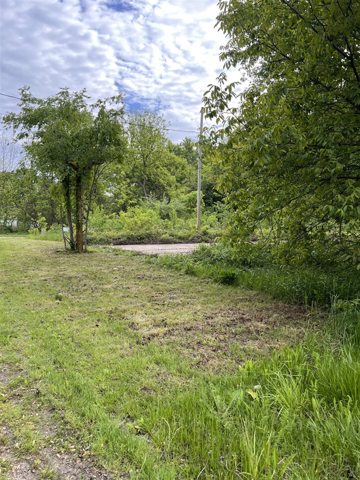 main property photo 9