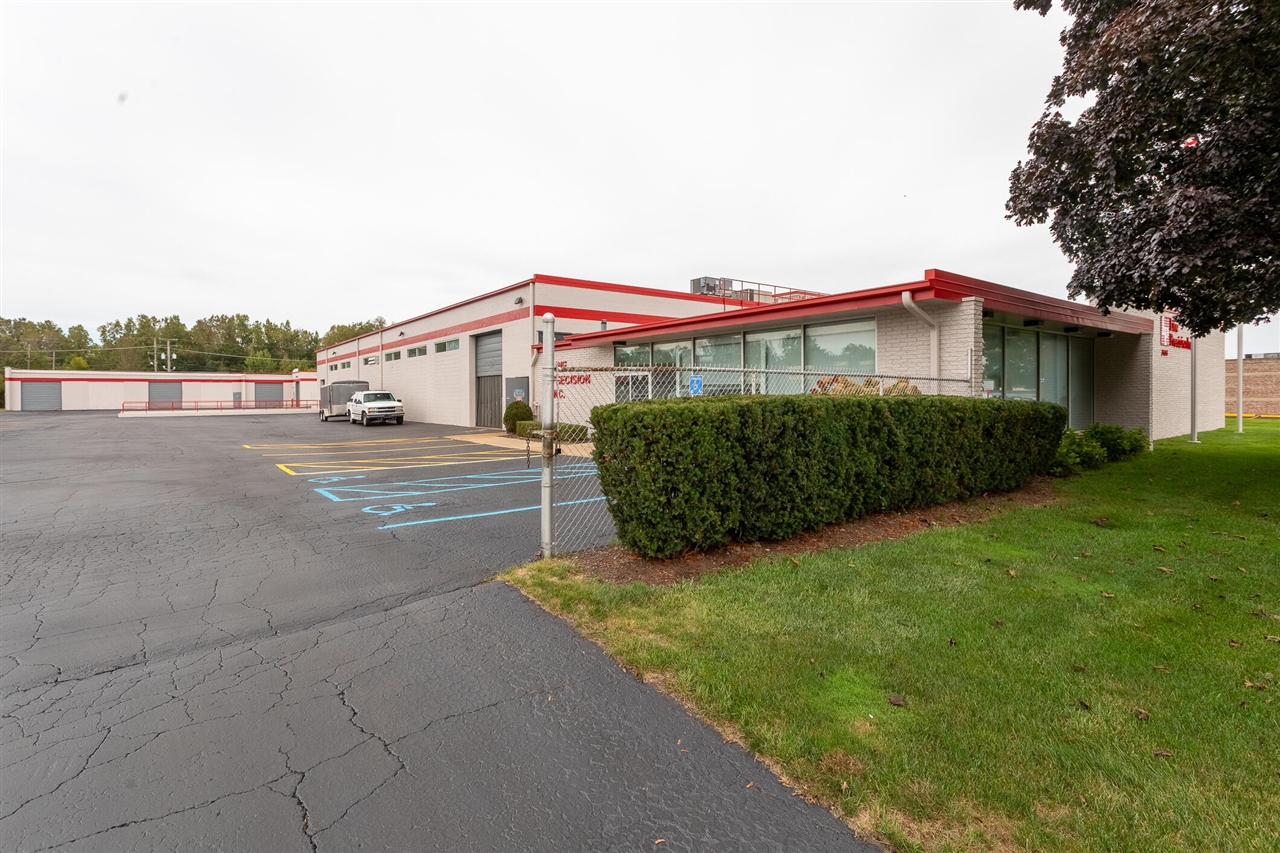main property photo 4