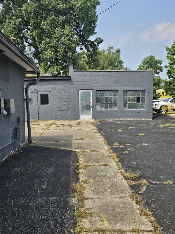 main property photo 12