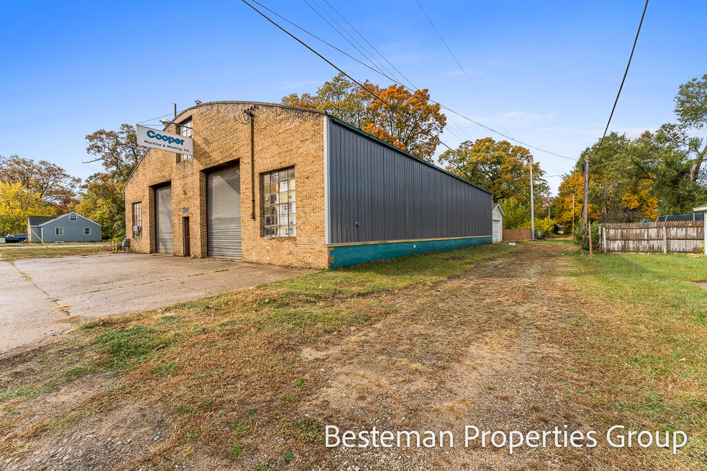 main property photo 1