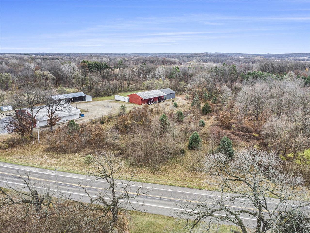 main property photo 4