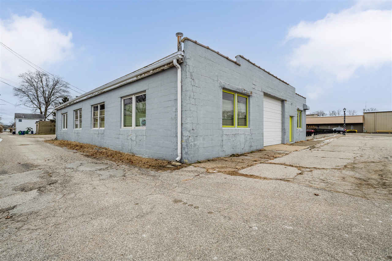 main property photo 5