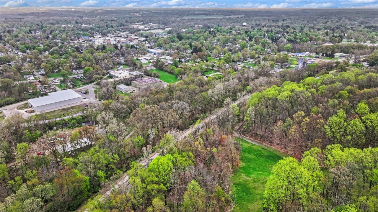 main property photo 10