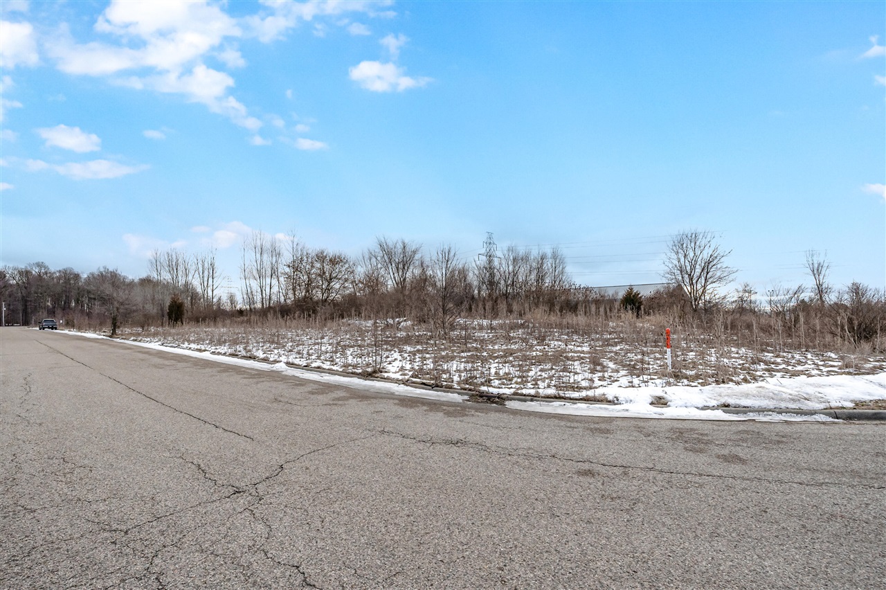 main property photo 16