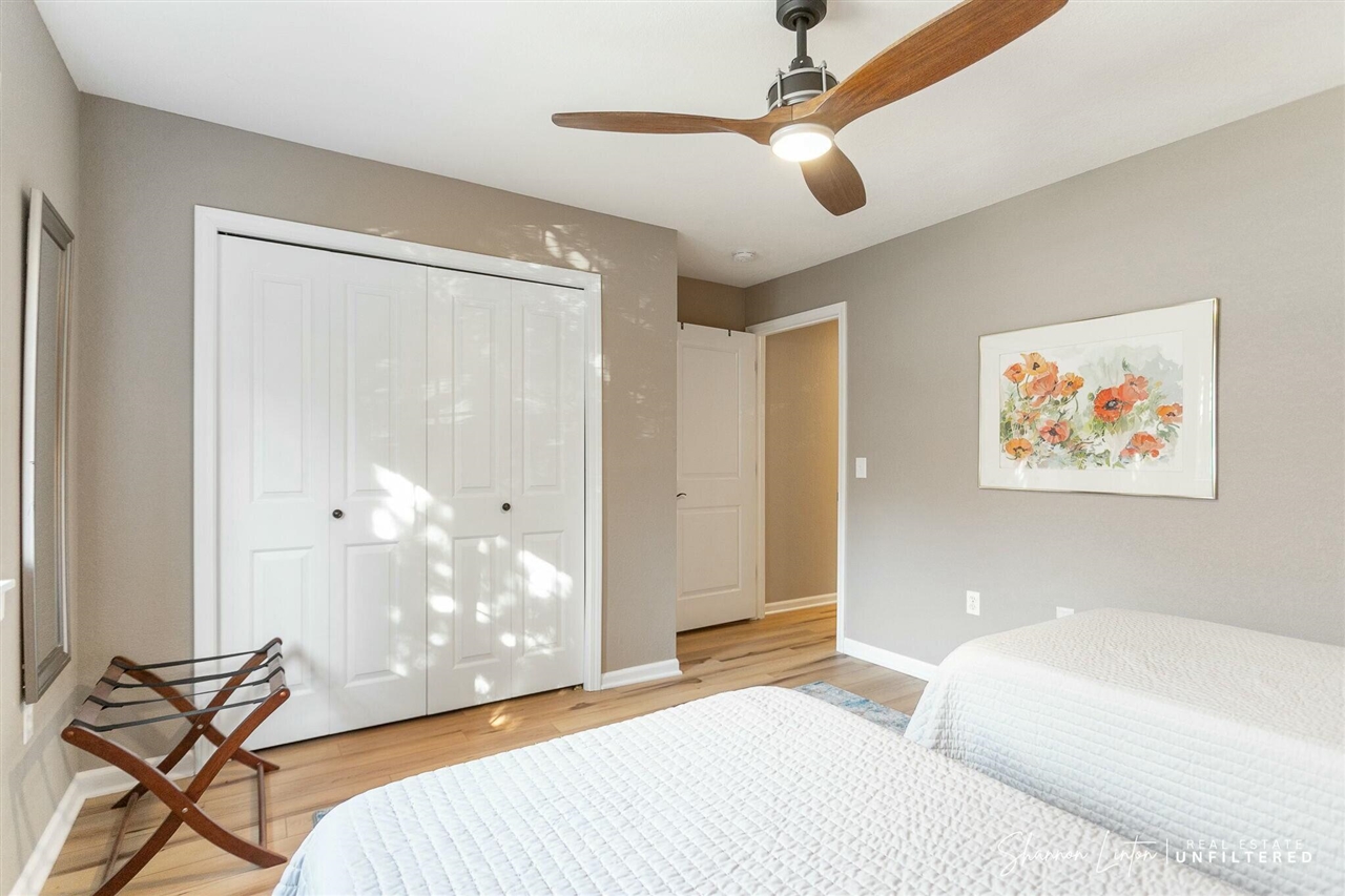 property viewer photo 19