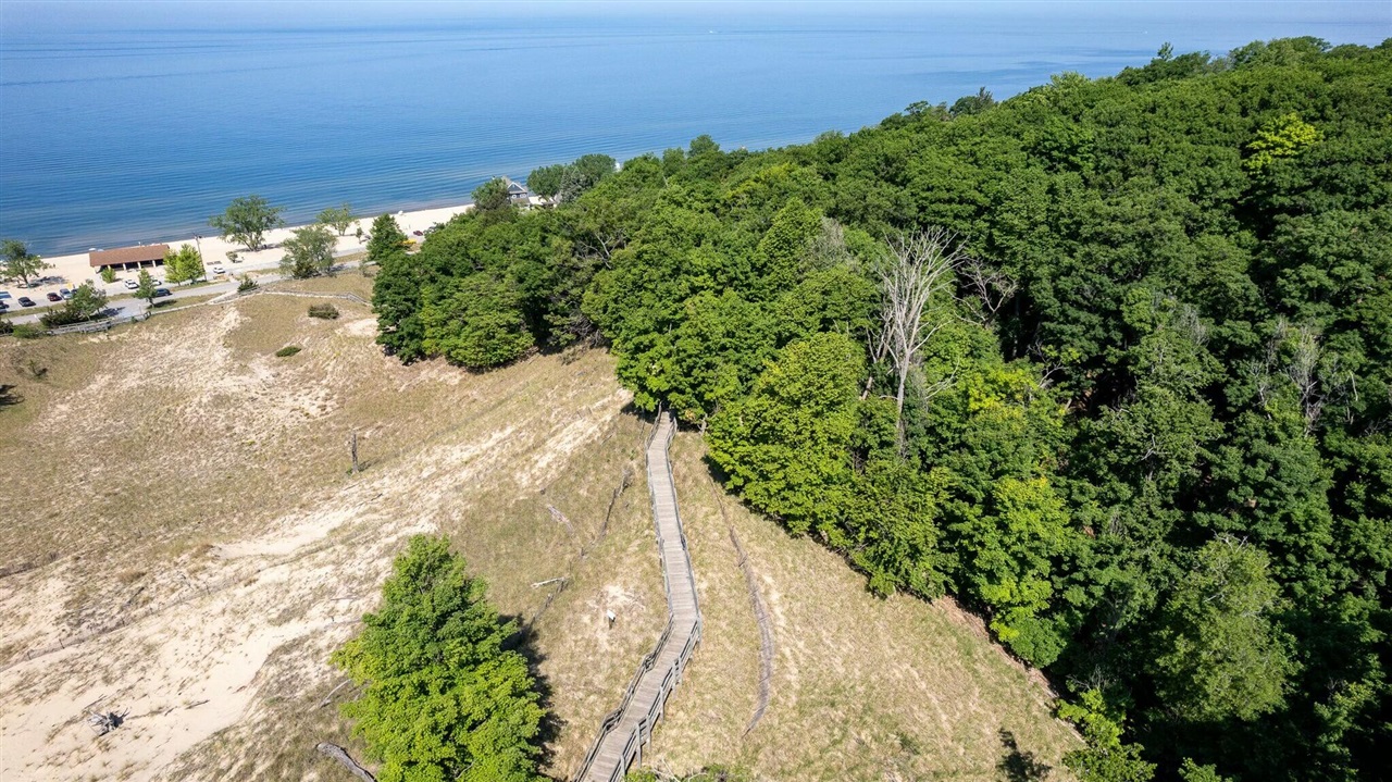 property viewer photo 42