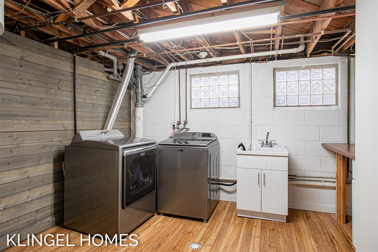 property viewer photo 26