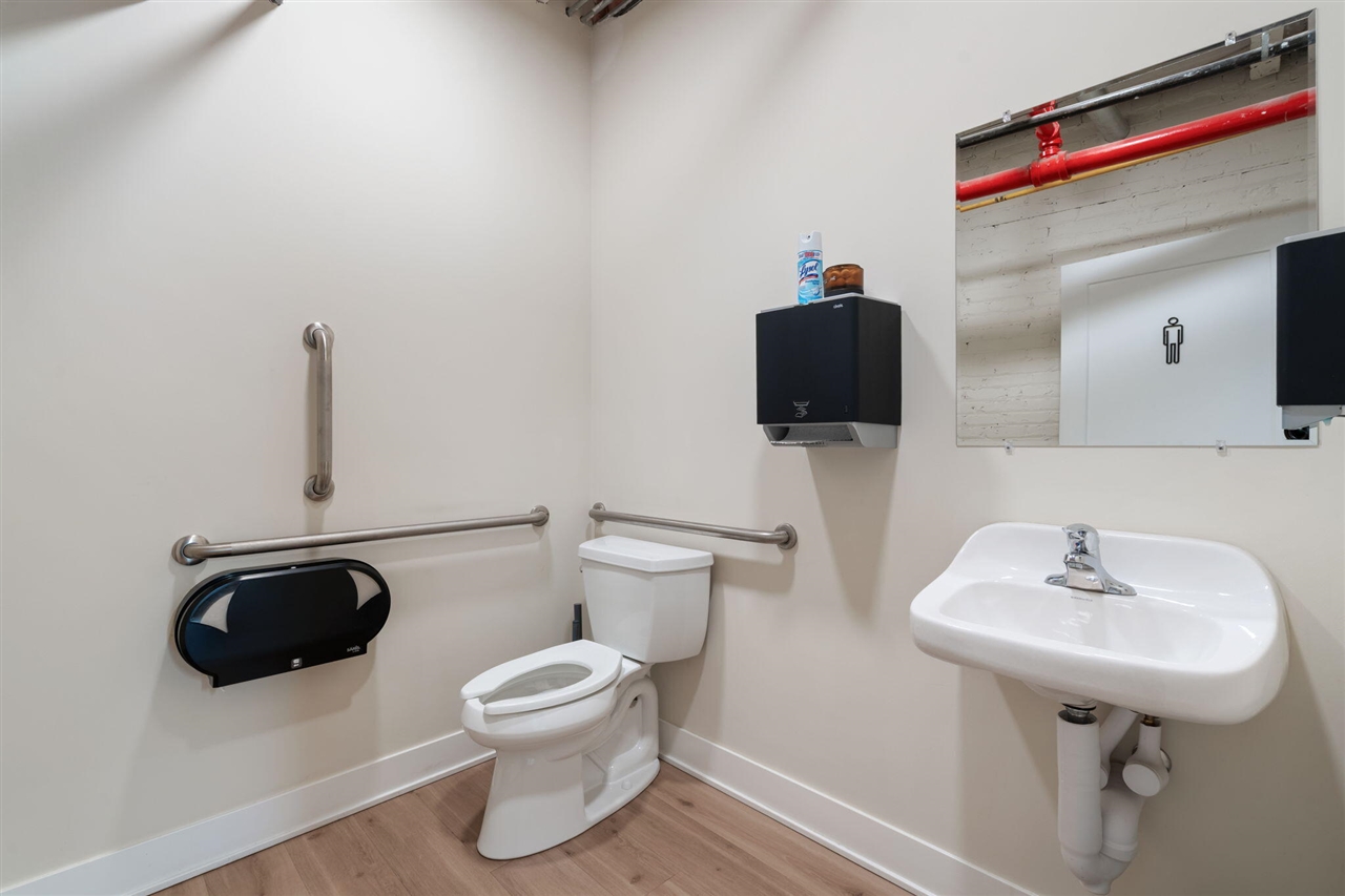 main property photo 41