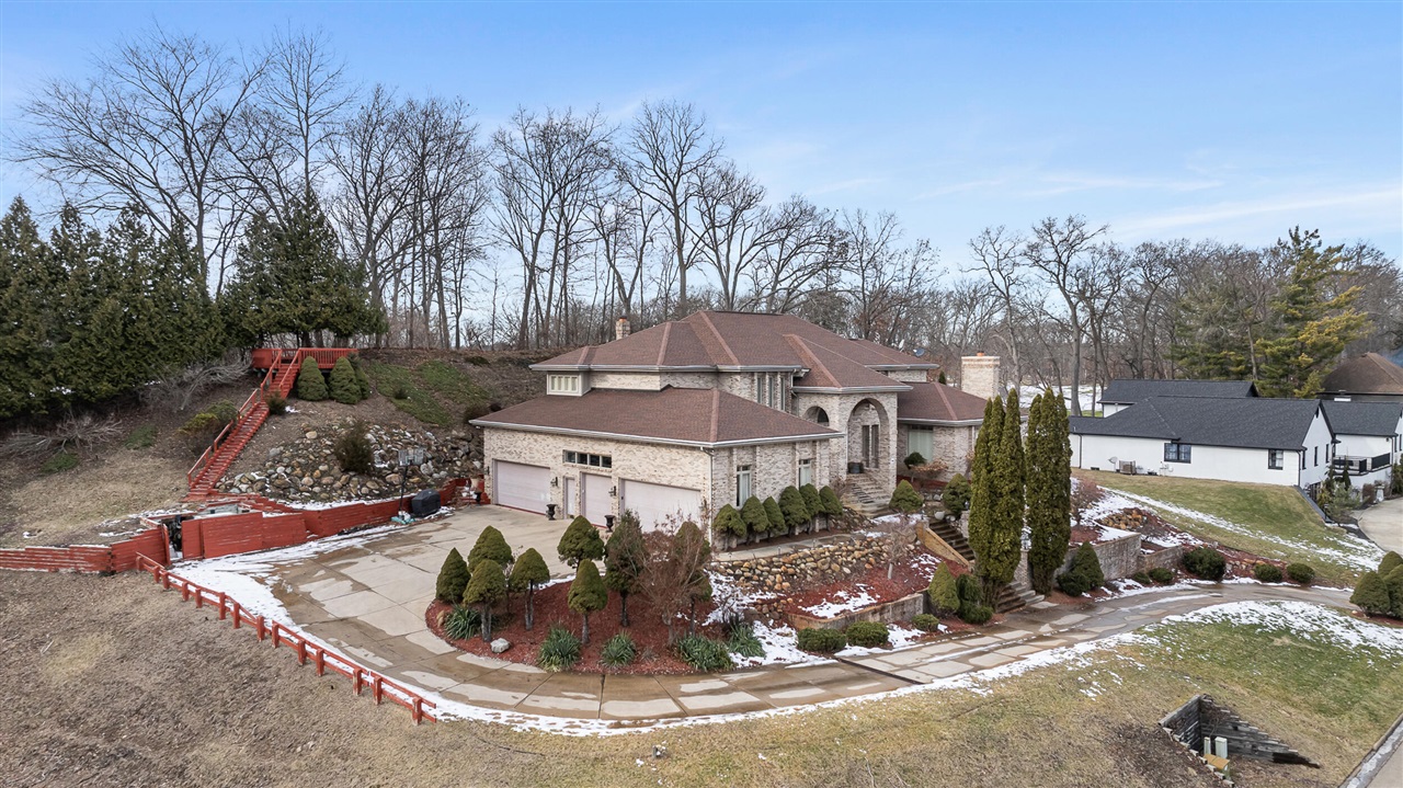 main property photo 3