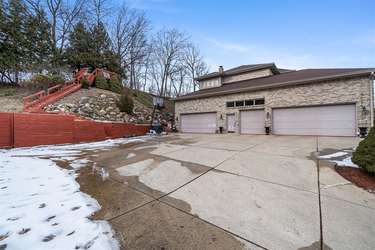 main property photo 66