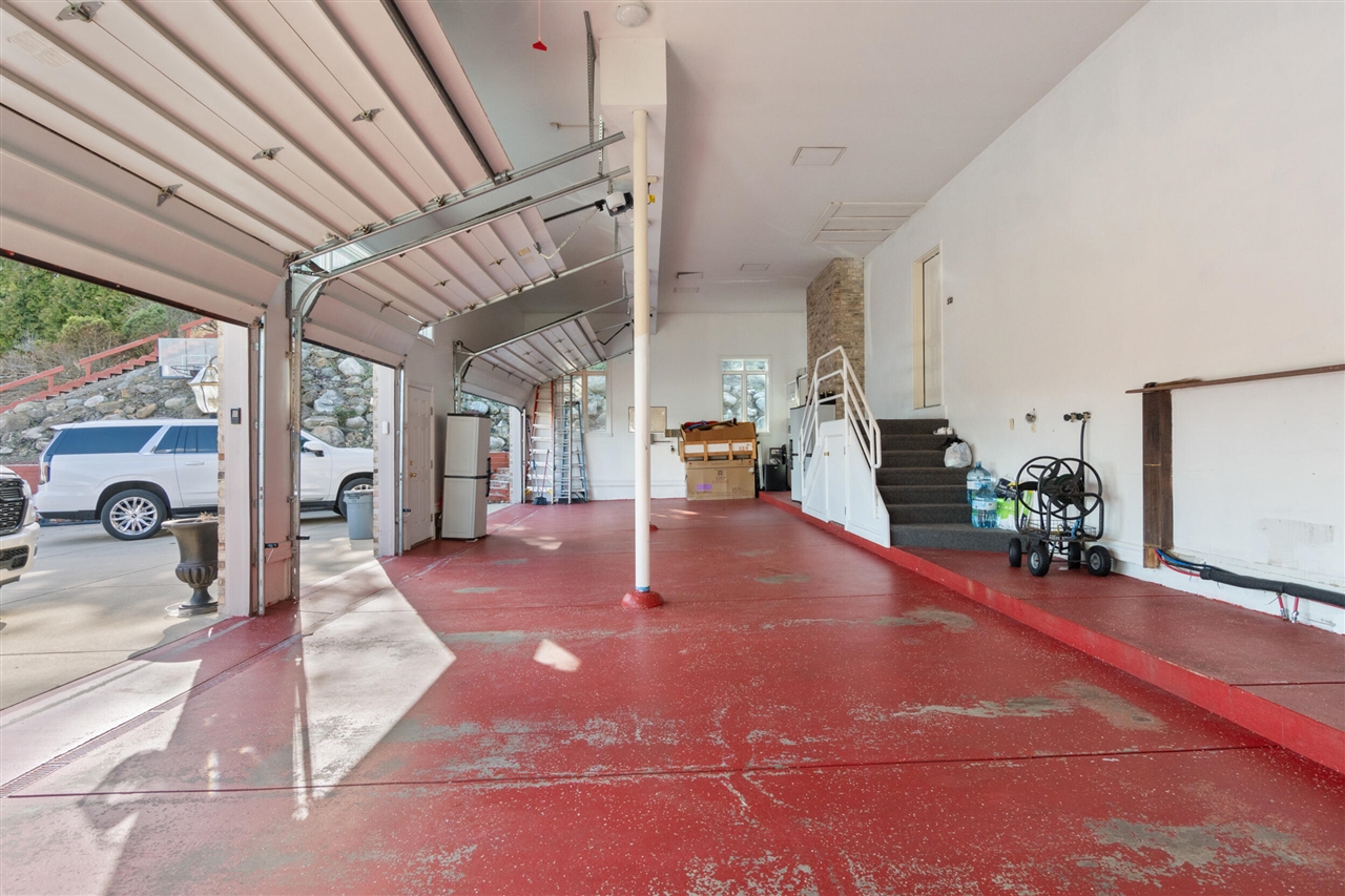 main property photo 68