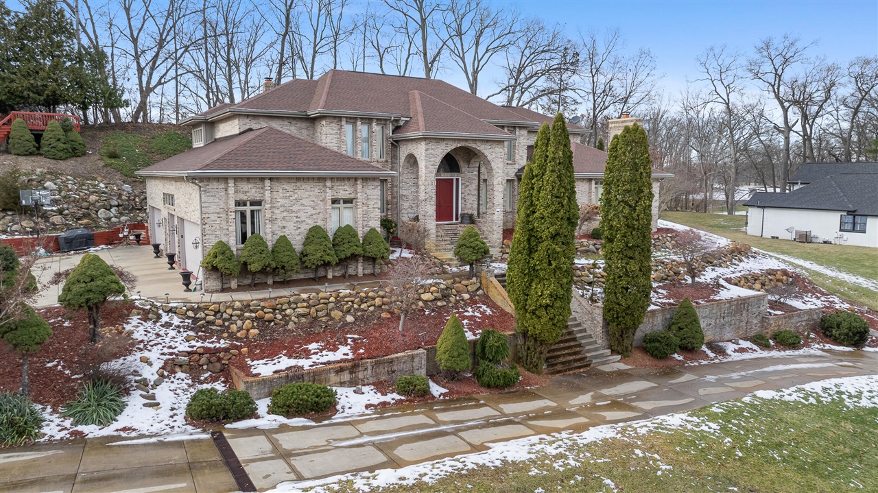 main property photo 7