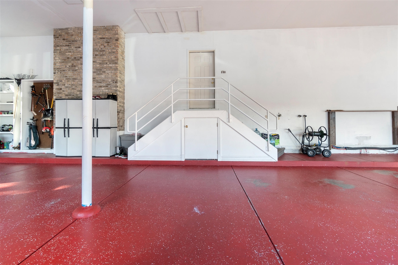 main property photo 70