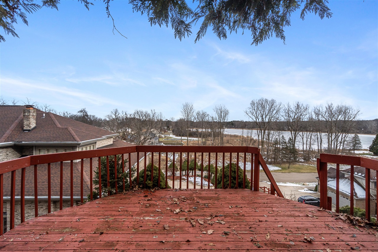 main property photo 76