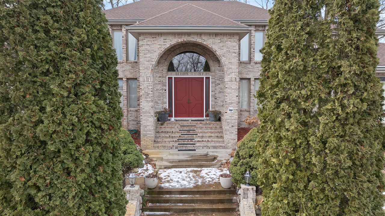 main property photo 9