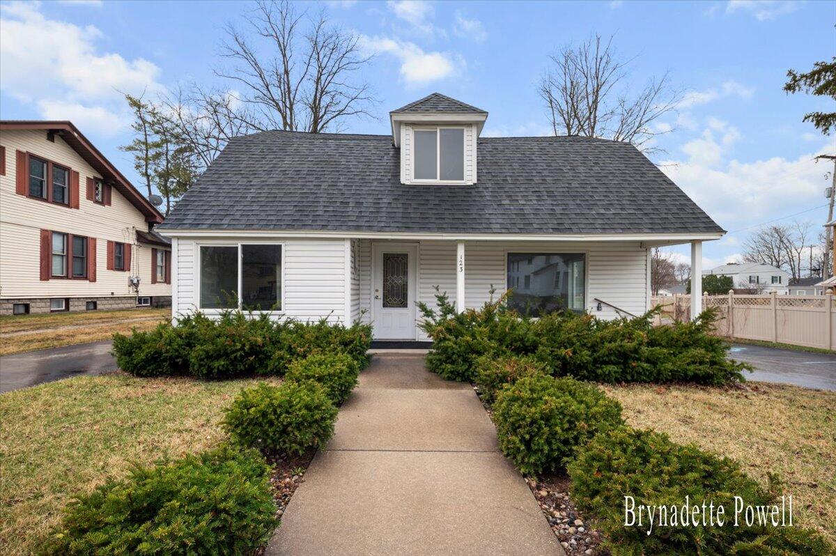 main property photo 2