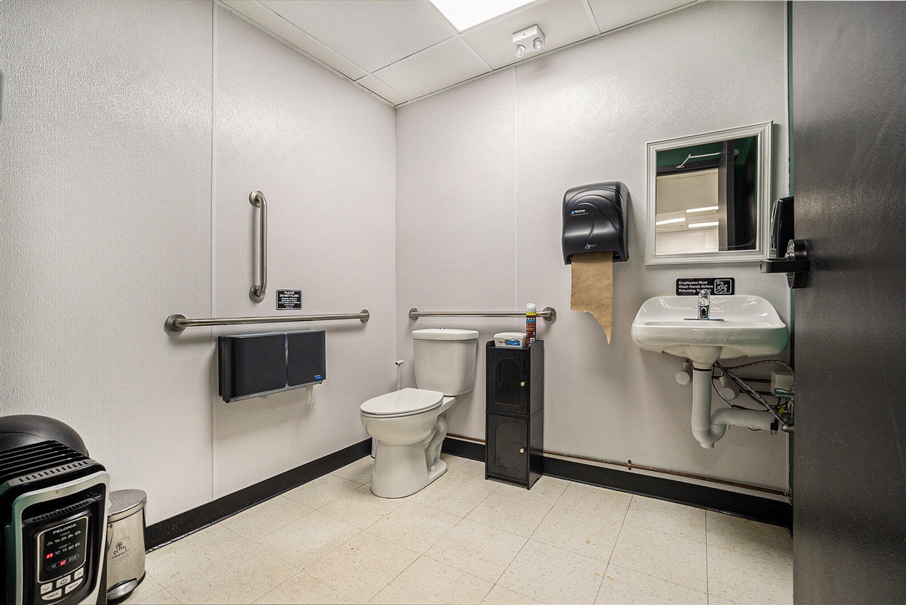 main property photo 26