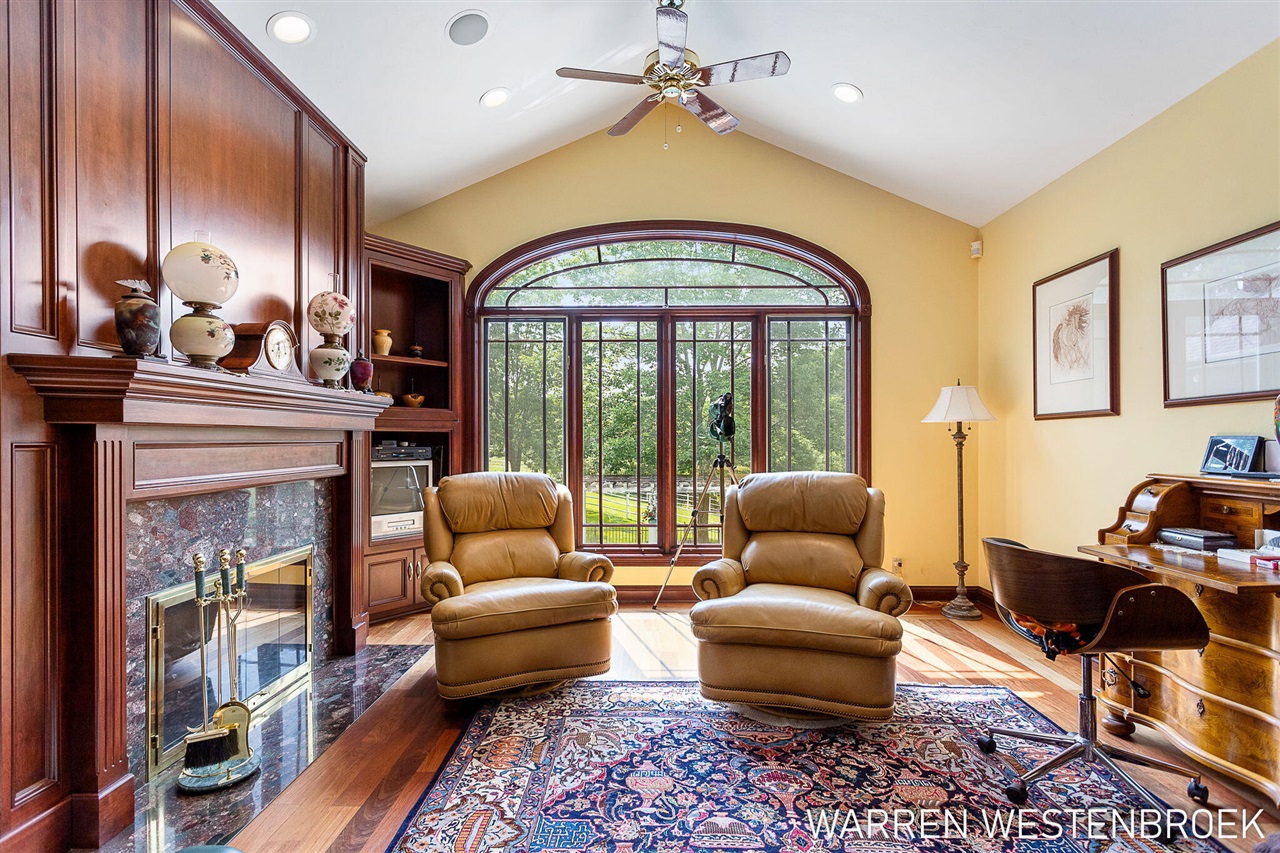 main property photo 17