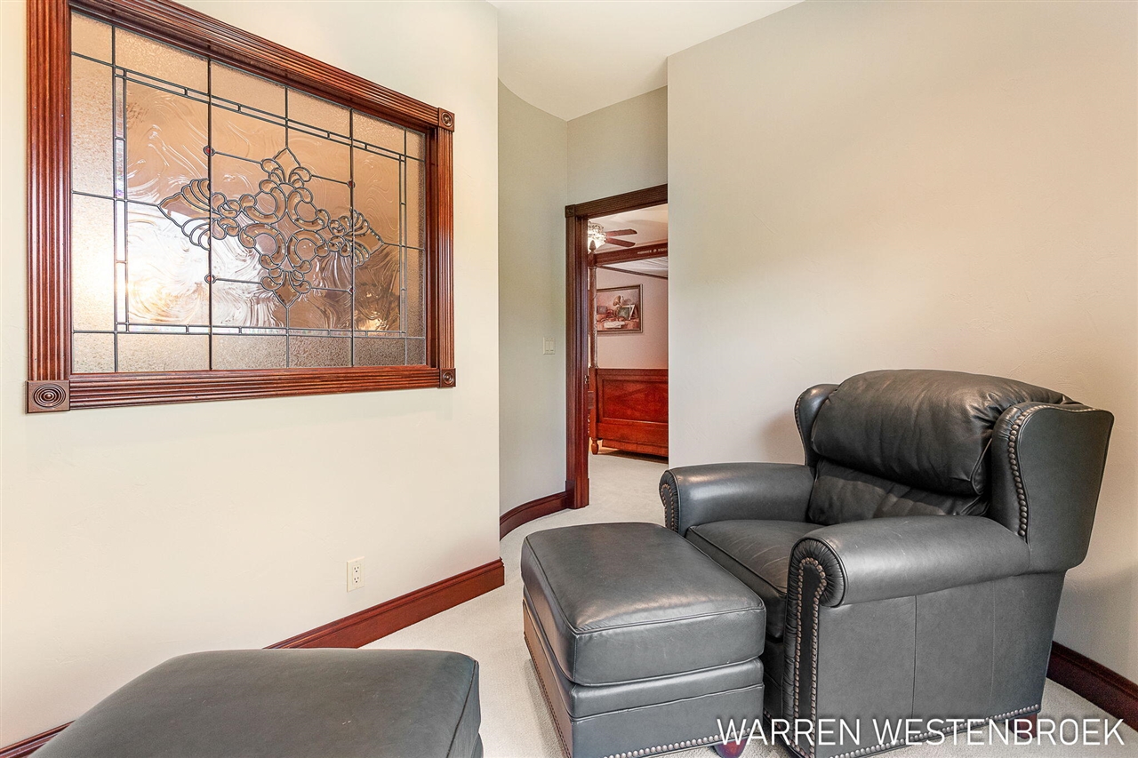 main property photo 70