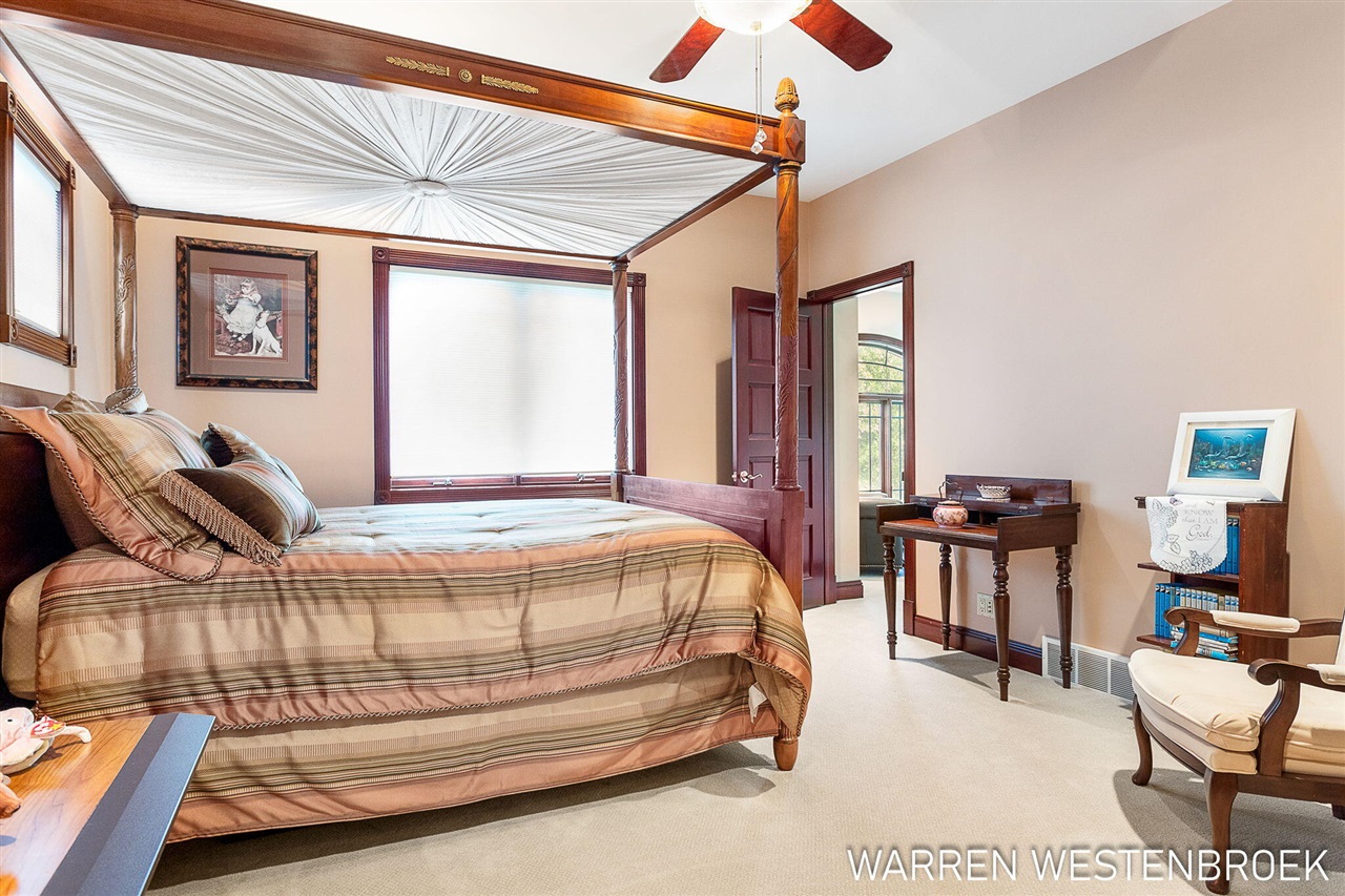 main property photo 74