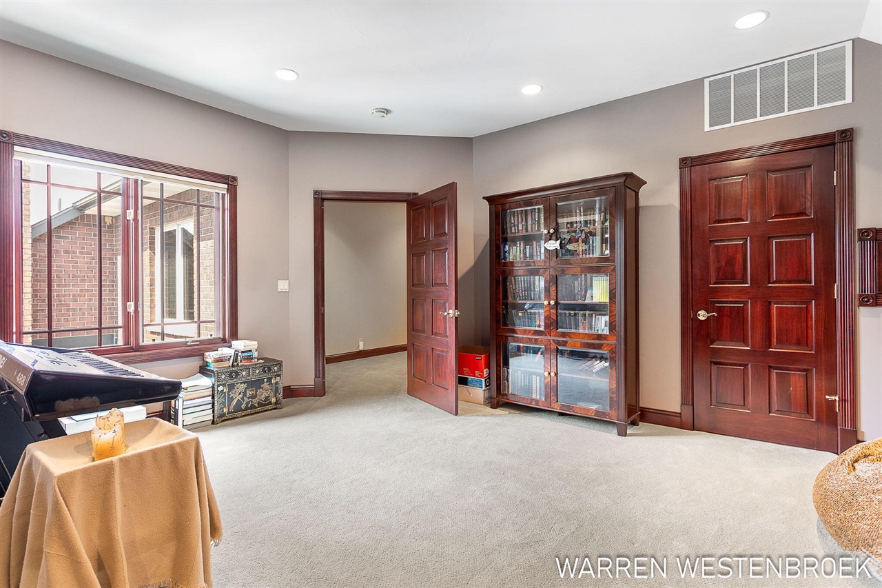 main property photo 82