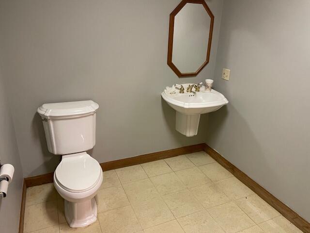 main property photo 8