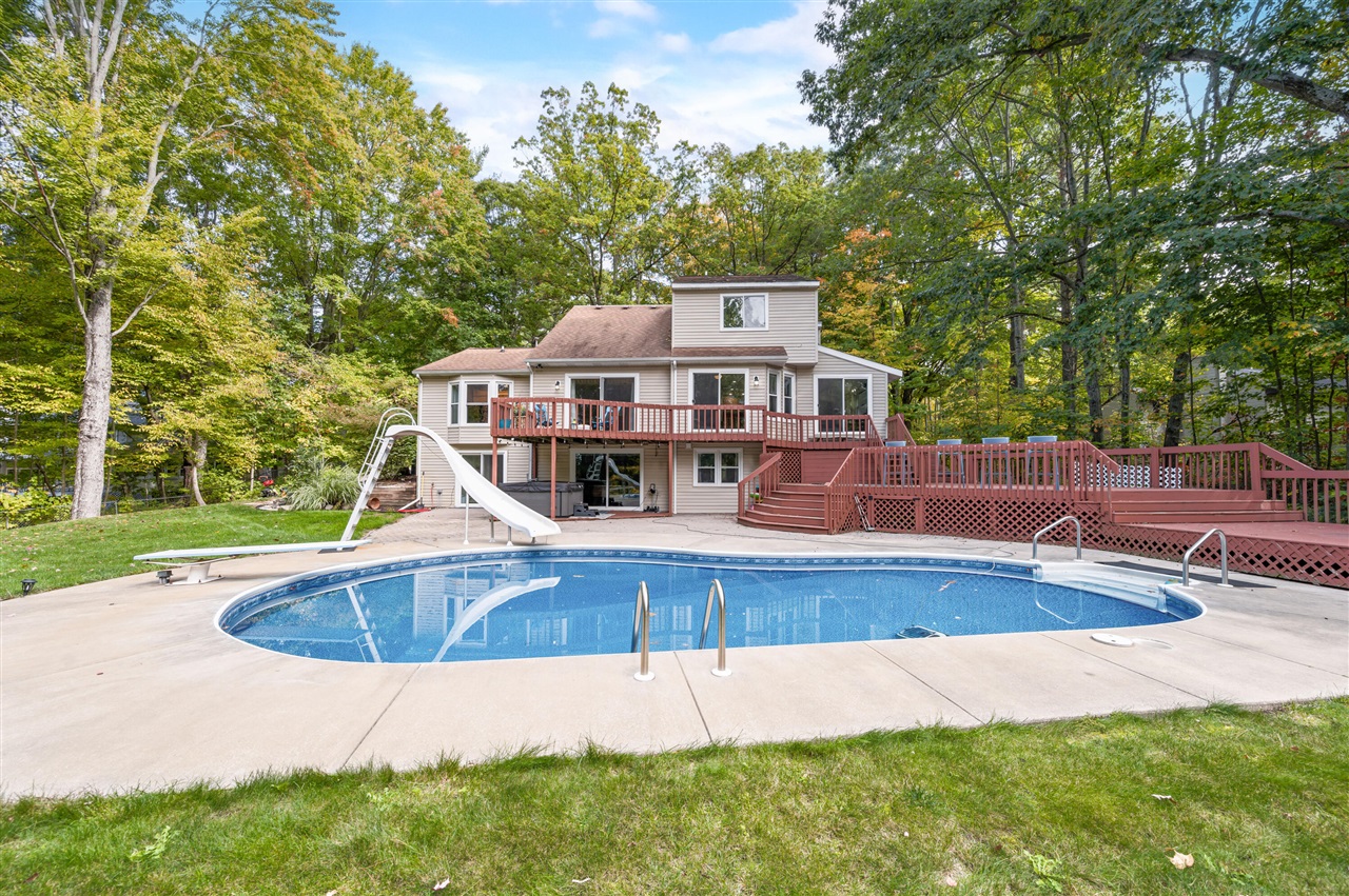 main property photo 65