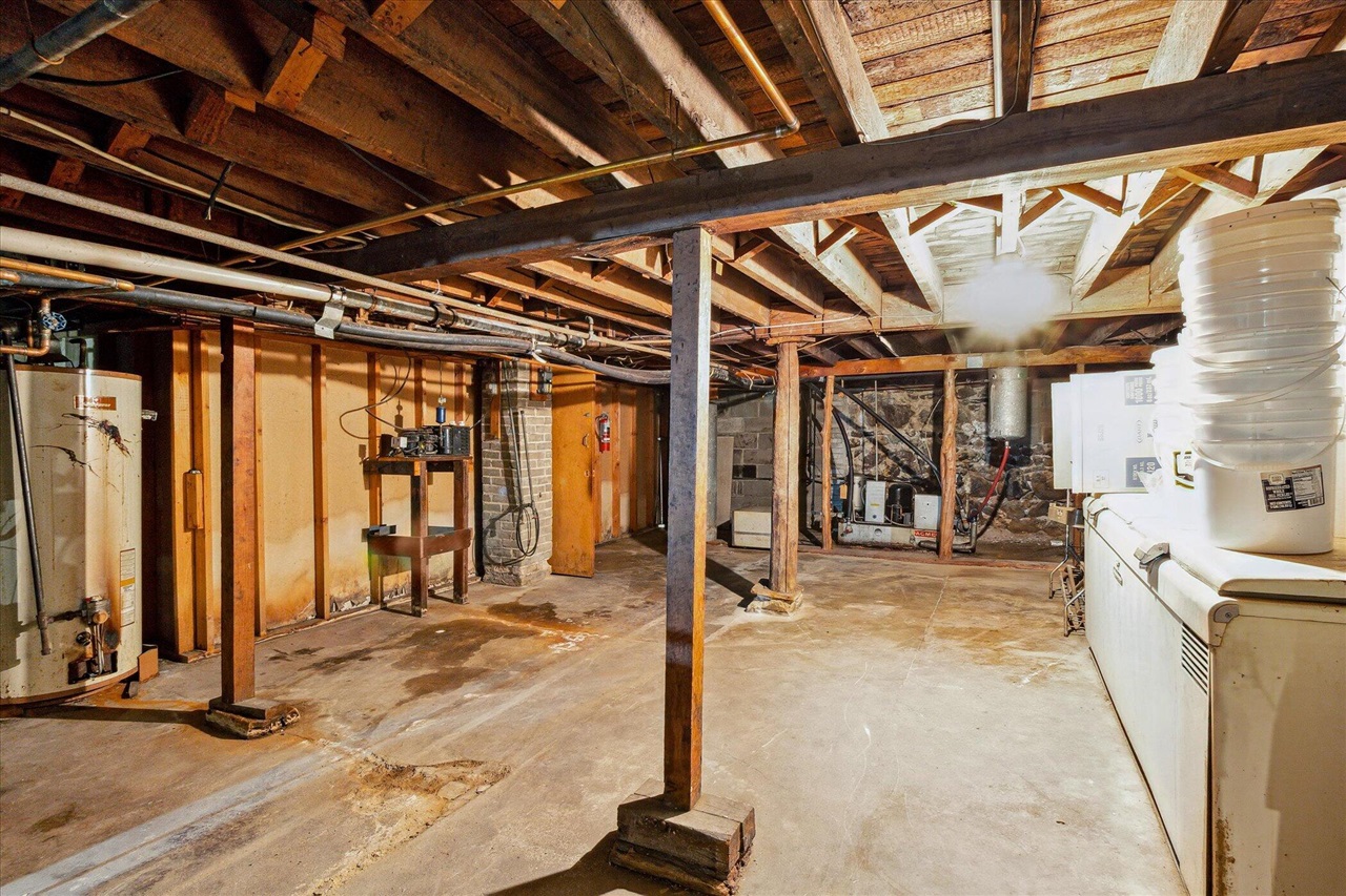 main property photo 43