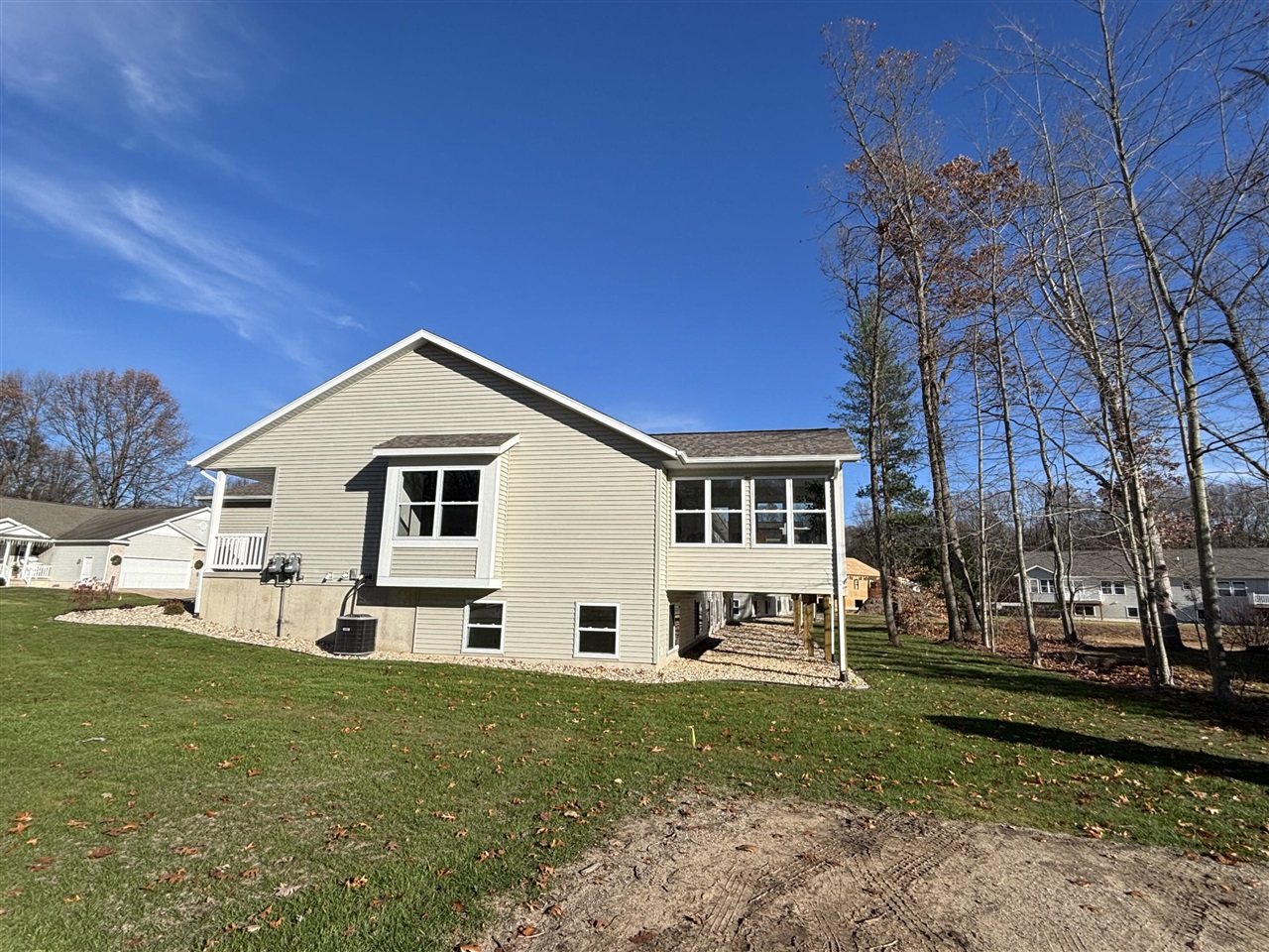 main property photo 57