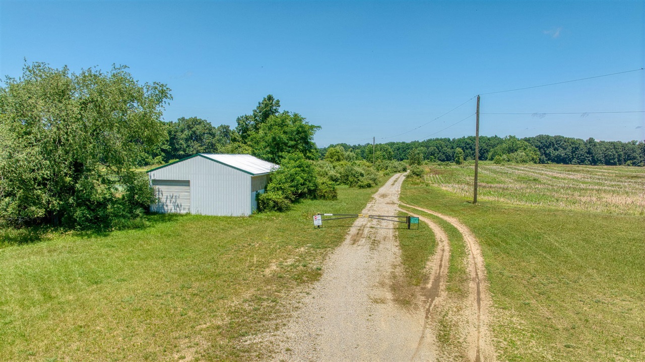 main property photo 14