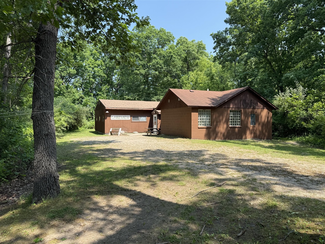 main property photo 31